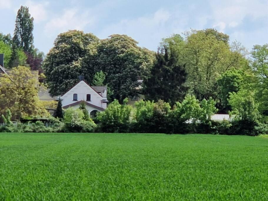 Historische Villa Mit Garten, Luxus Meerbusch Ngoại thất bức ảnh